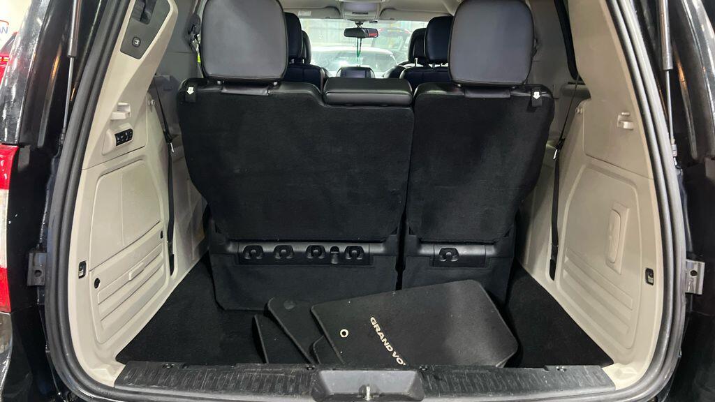 Used Chrysler Grand Voyager for sale - 77753799: Photo 6