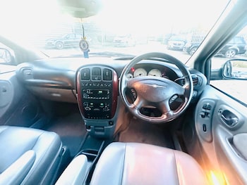 Used Chrysler Grand Voyager 2005 for sale - 76538359: Photo