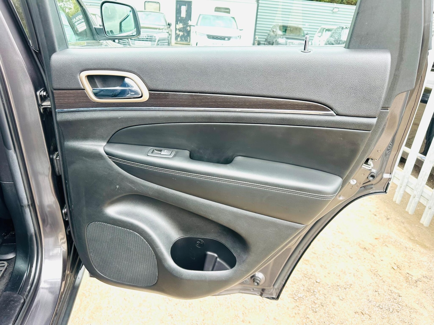 Used Jeep Grand Cherokee for sale - 76993624: Photo 65