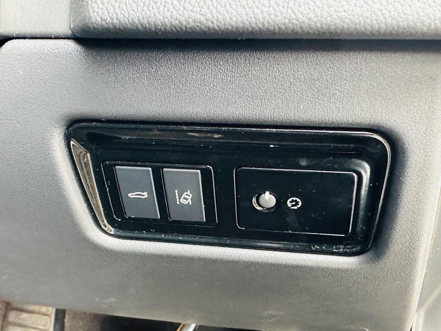 Used Jaguar XF 2019 for sale - 75949171: Photo 23