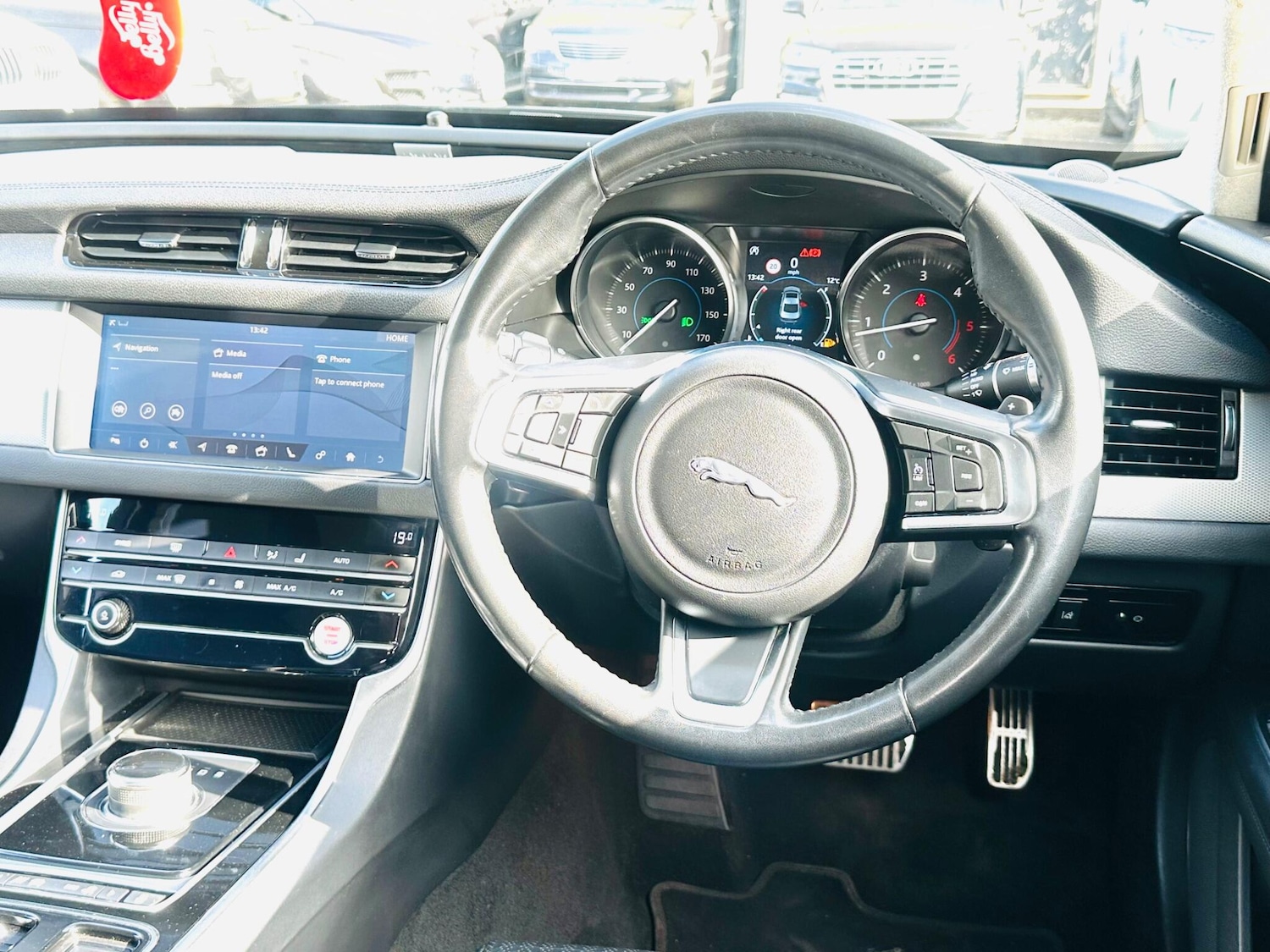 Used Jaguar XF 2019 for sale - 75949171: Photo 25