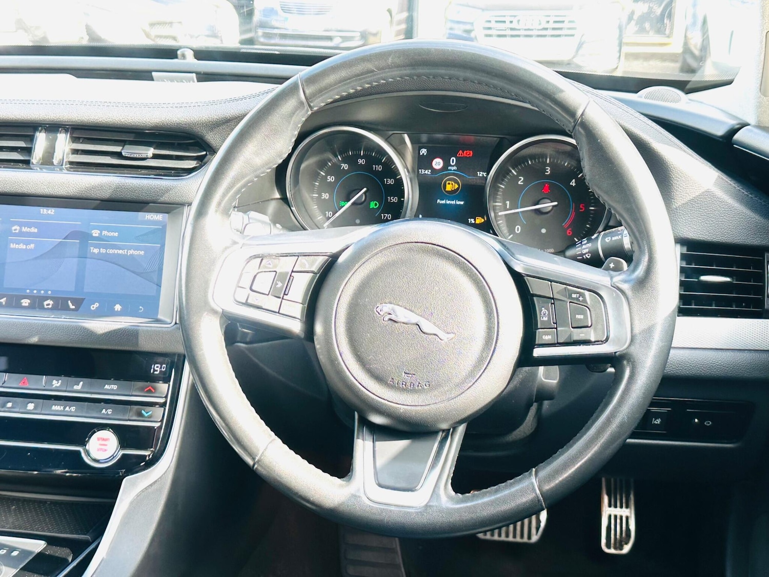 Used Jaguar XF 2019 for sale - 75949171: Photo 26