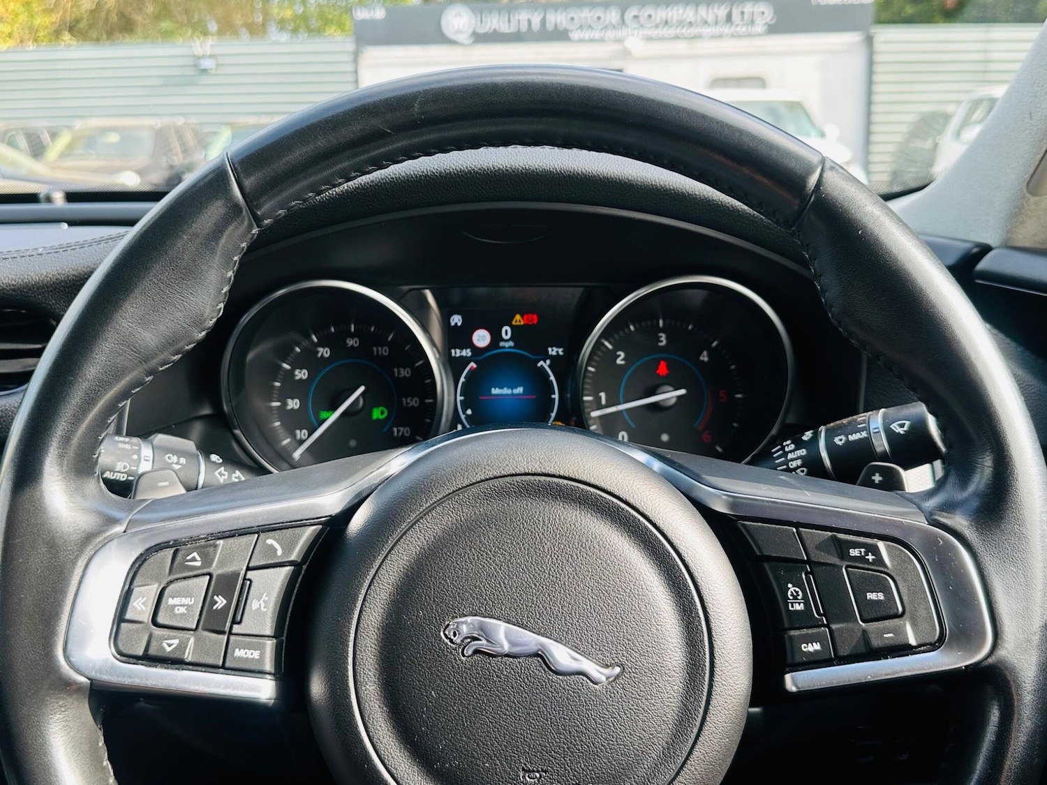 Used Jaguar XF 2019 for sale - 75949171: Photo 30