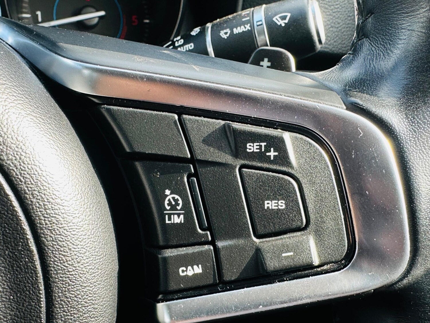 Used Jaguar XF 2019 for sale - 75949171: Photo 32