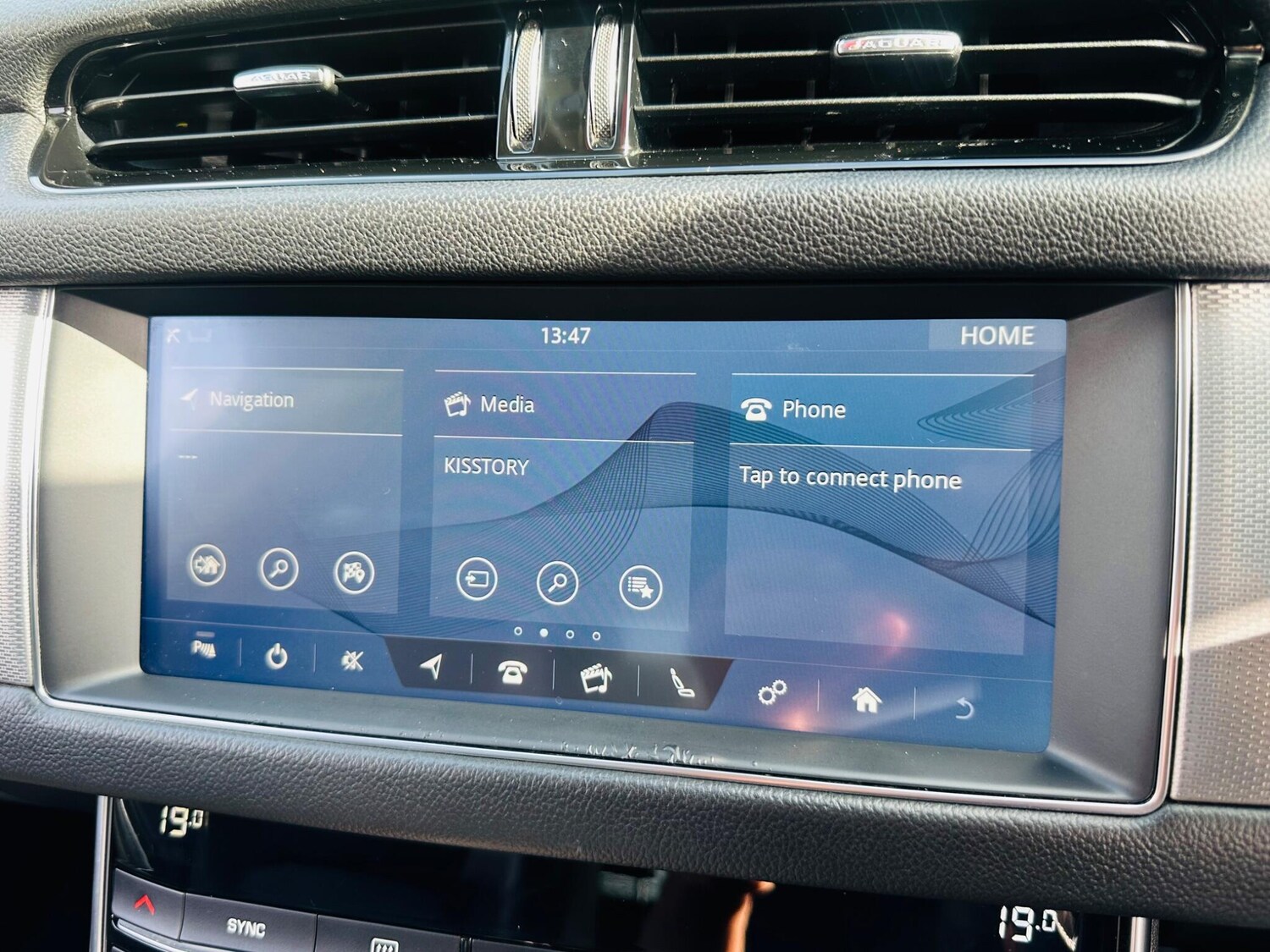 Used Jaguar XF 2019 for sale - 75949171: Photo 36