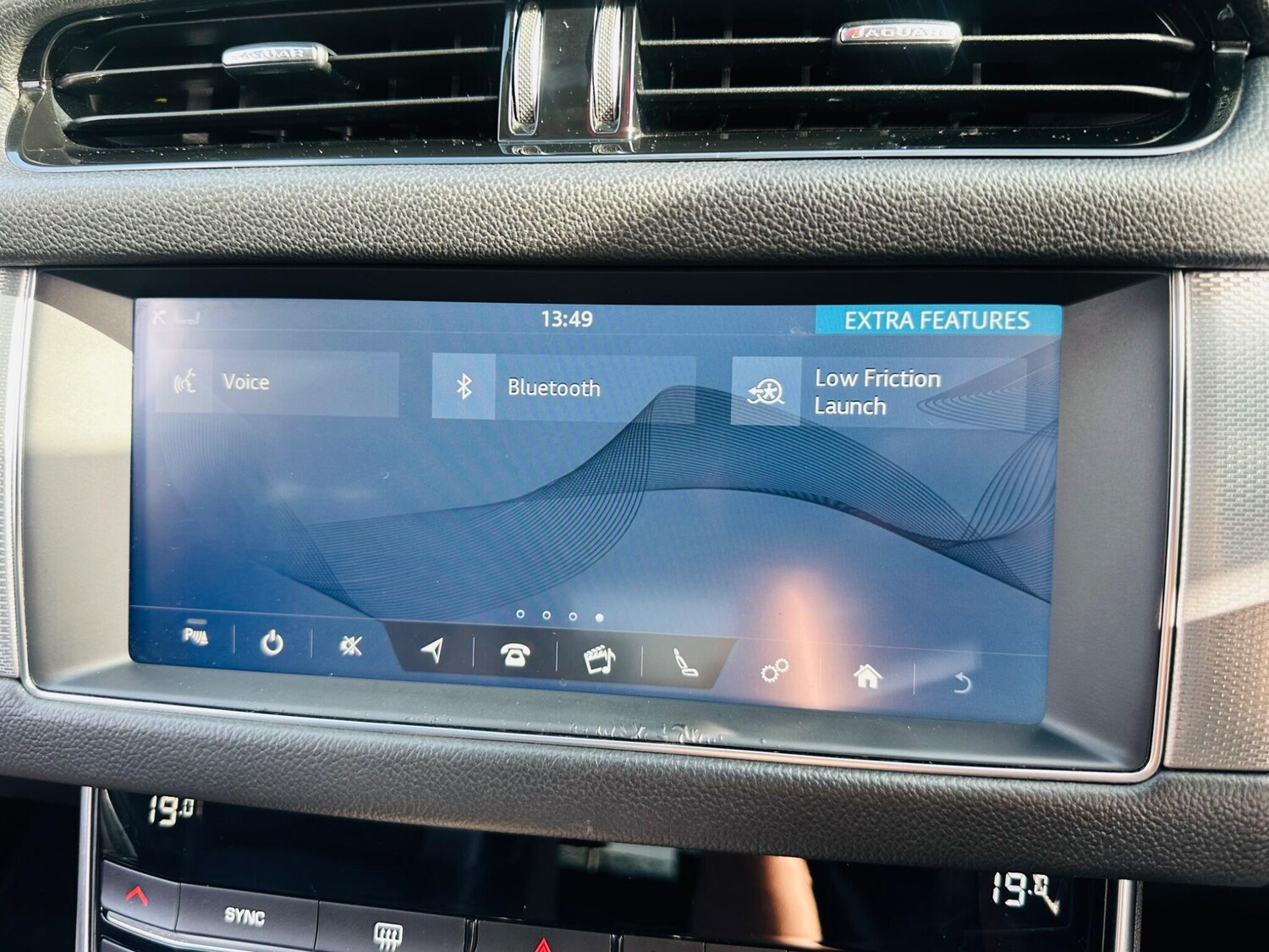 Used Jaguar XF 2019 for sale - 75949171: Photo 43