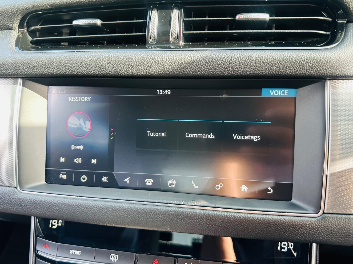 Used Jaguar XF 2019 for sale - 75949171: Photo 47