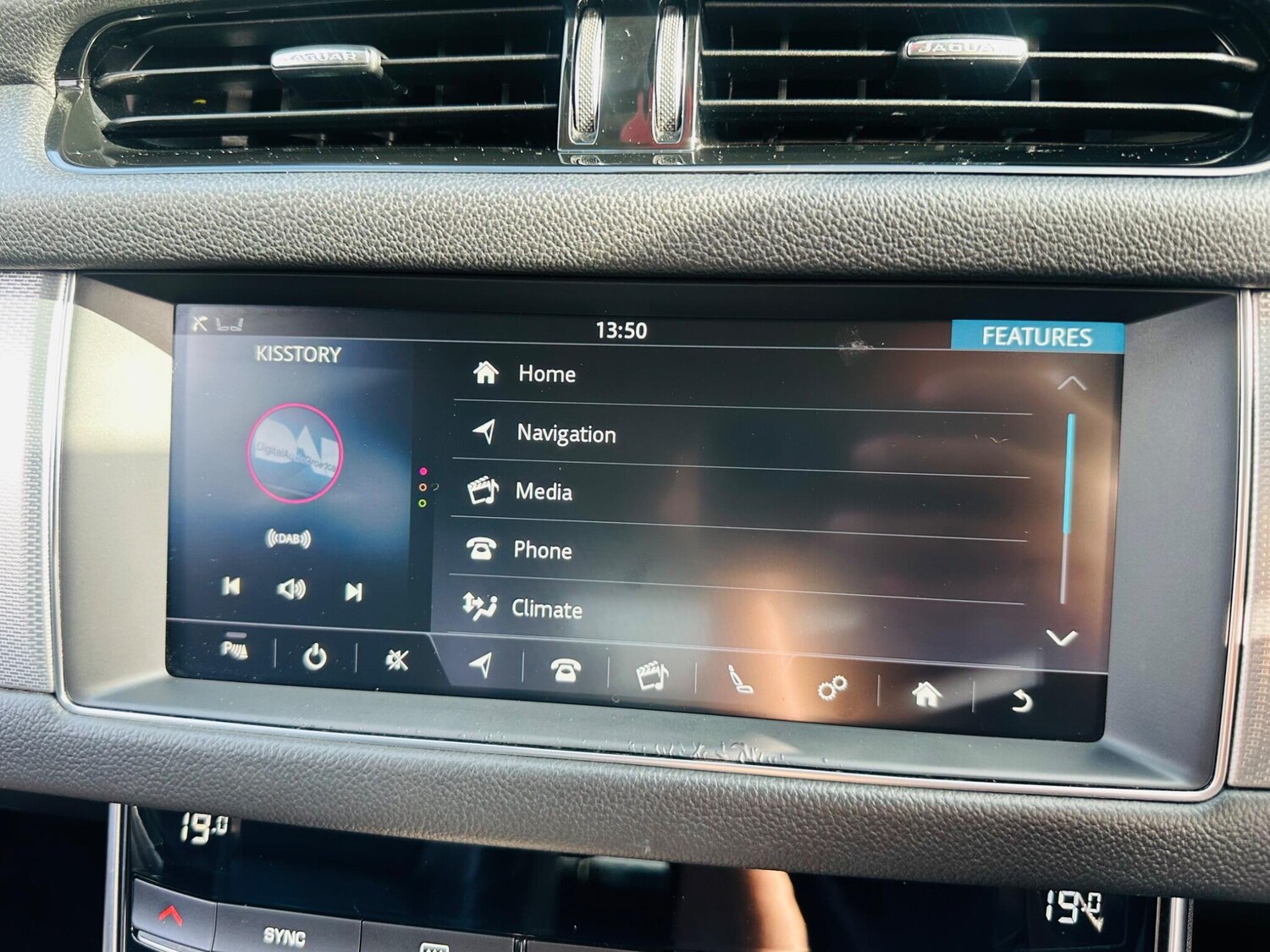 Used Jaguar XF 2019 for sale - 75949171: Photo 48