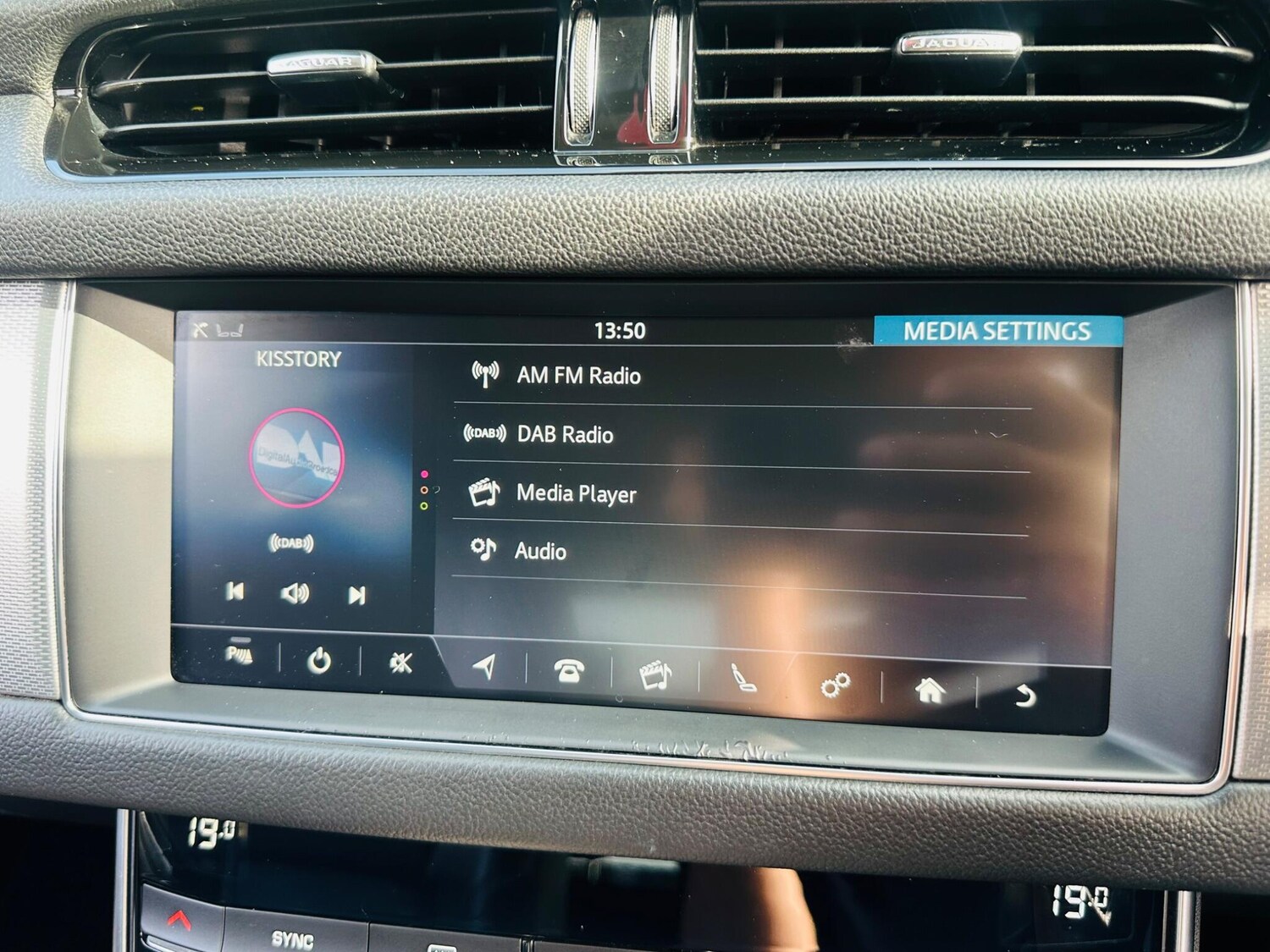 Used Jaguar XF 2019 for sale - 75949171: Photo 50