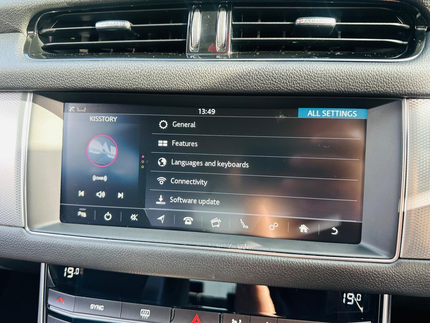 Used Jaguar XF 2019 for sale - 75949171: Photo 51