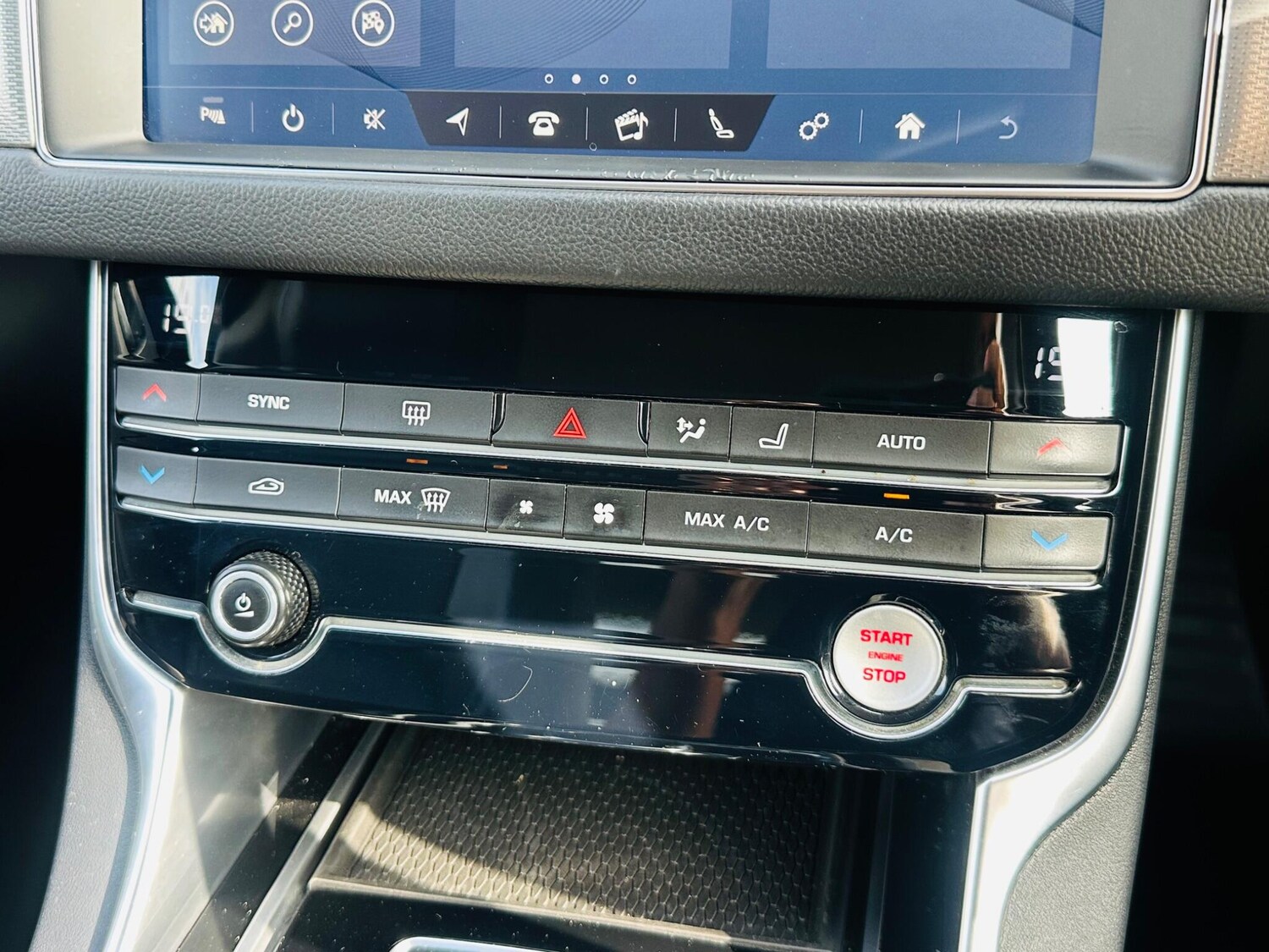 Used Jaguar XF 2019 for sale - 75949171: Photo 61