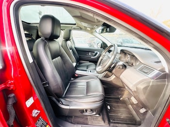 Used Land Rover Discovery Sport 2016 for sale - 76849920: Photo