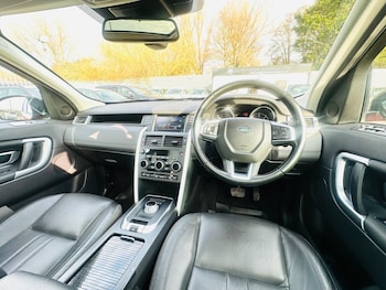 Used Land Rover Discovery Sport 2016 for sale - 76849920: Photo