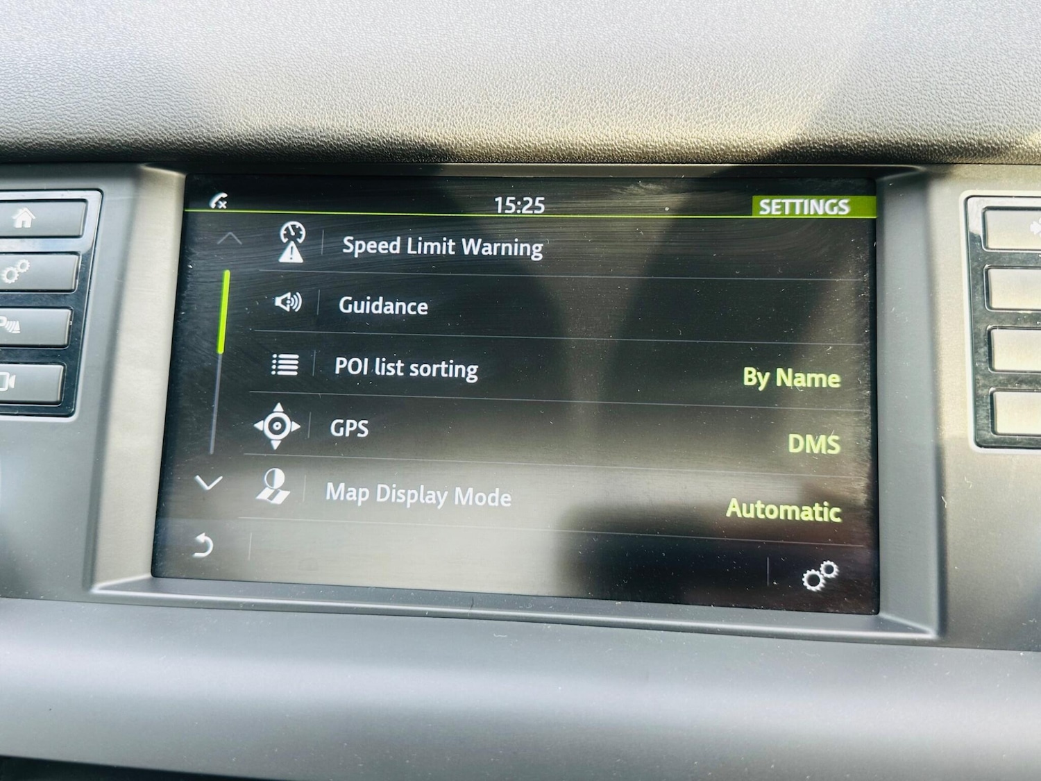 Used Land Rover Discovery Sport 2016 for sale - 76849920: Photo 45