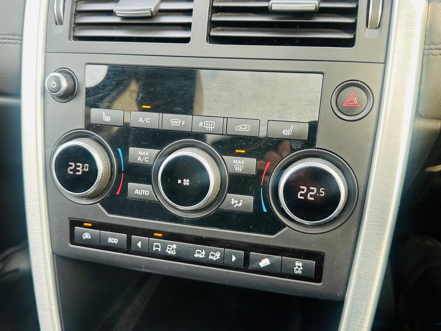 Used Land Rover Discovery Sport 2016 for sale - 76849920: Photo 47