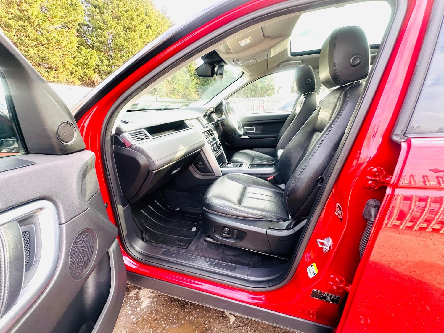 Used Land Rover Discovery Sport 2016 for sale - 76849920: Photo 53