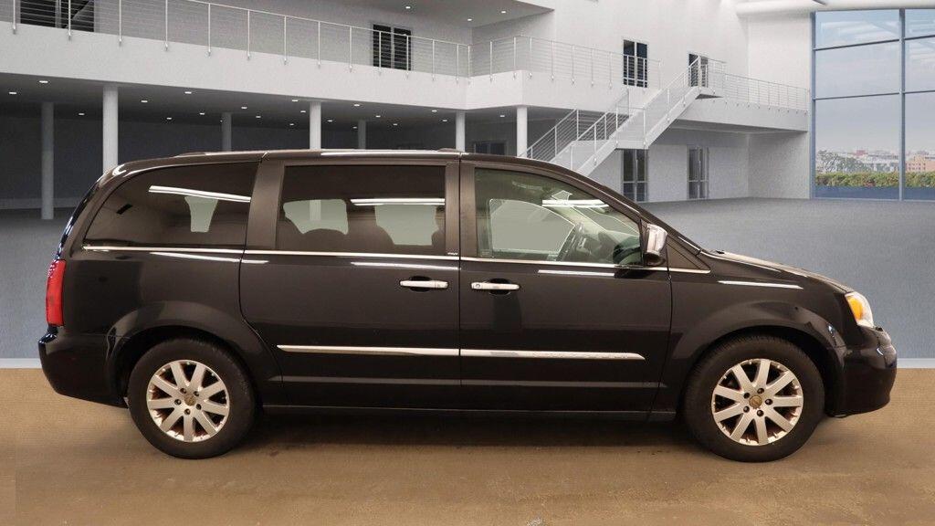 Used Chrysler Grand Voyager 2013 for sale - 76992895: Photo 8