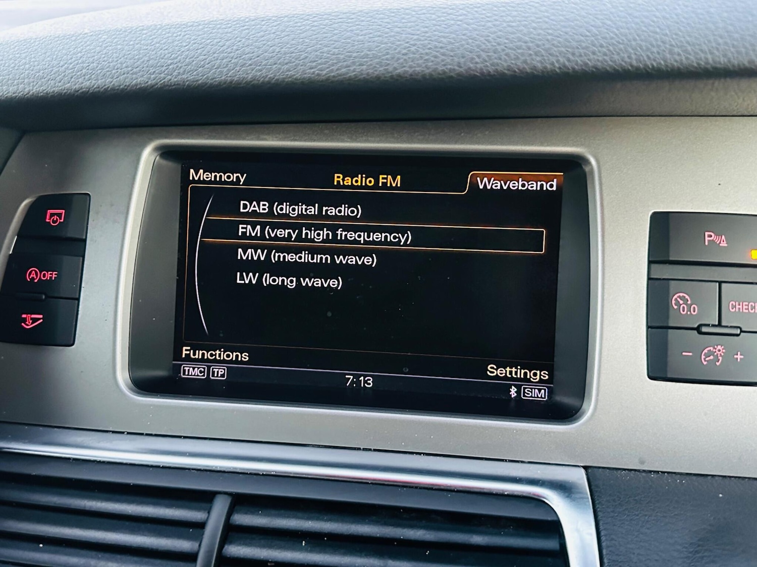 Used Audi Q7 2014 for sale - 75175377: Photo 46