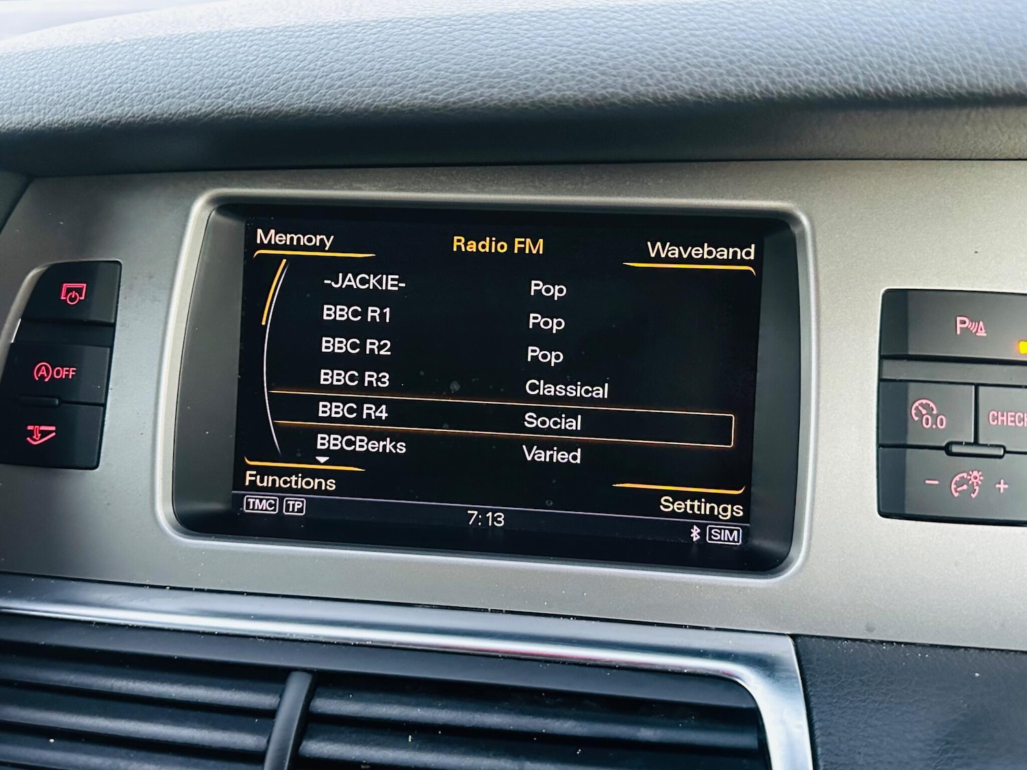 Used Audi Q7 2014 for sale - 75175377: Photo 52