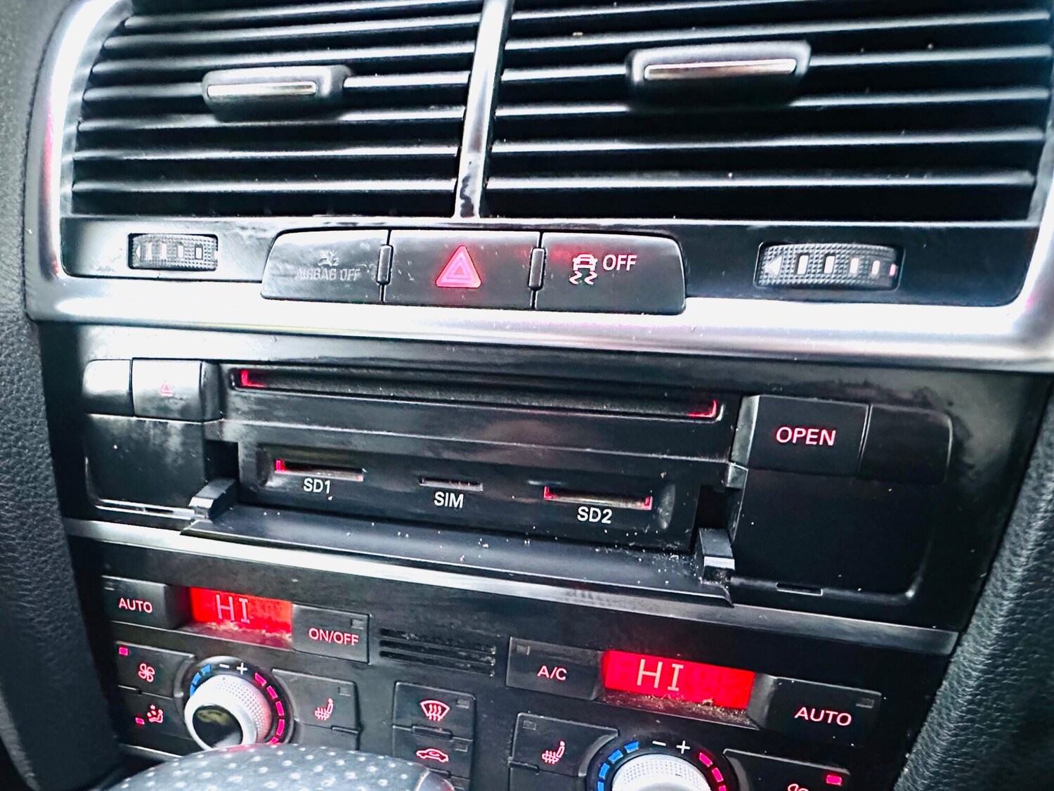 Used Audi Q7 2014 for sale - 75175377: Photo 70