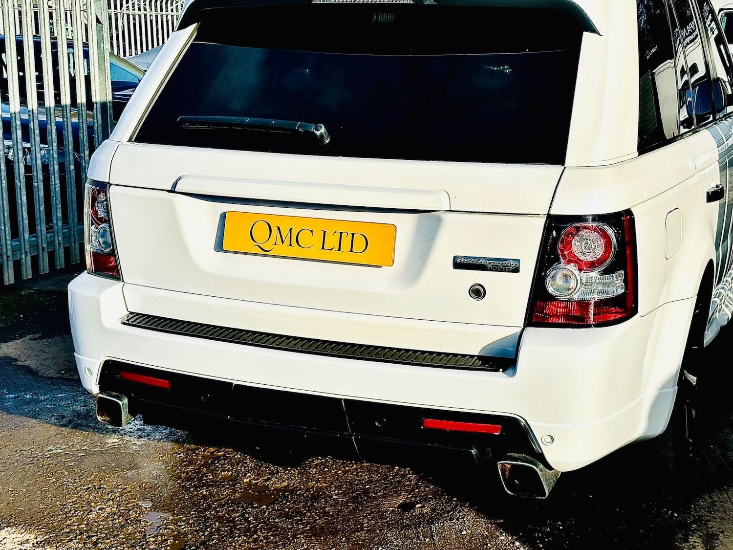 Used Land Rover Range Rover Sport 2010 for sale - 76325907: Photo 16