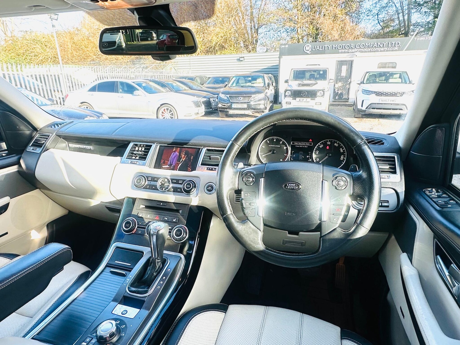 Used Land Rover Range Rover Sport 2010 for sale - 76325907: Photo 3