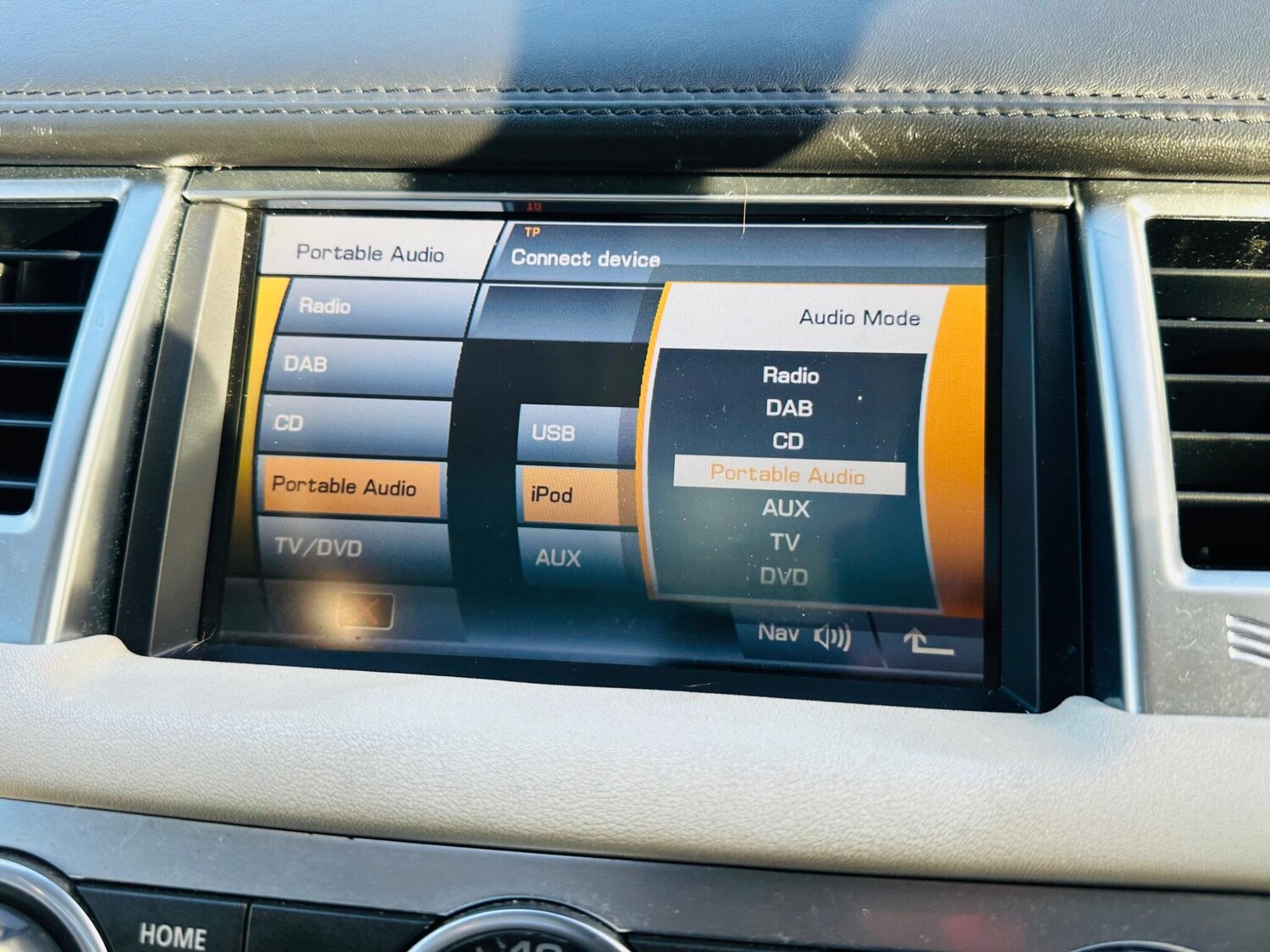 Used Land Rover Range Rover Sport 2010 for sale - 76325907: Photo 40