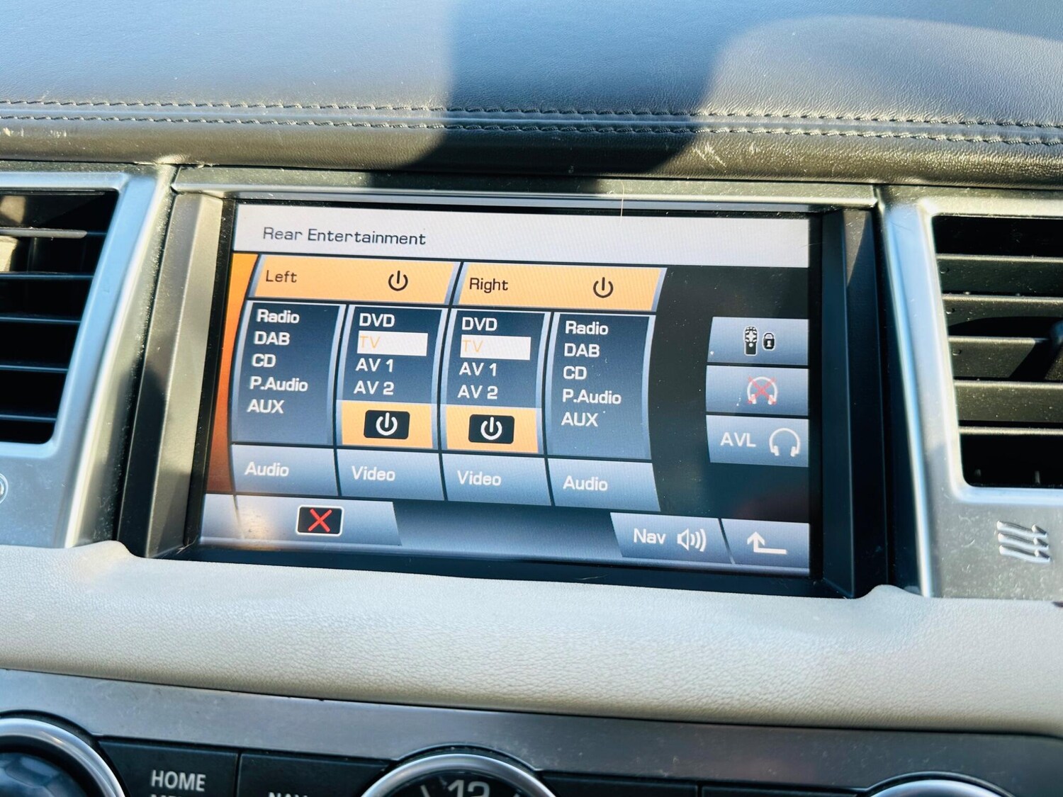 Used Land Rover Range Rover Sport 2010 for sale - 76325907: Photo 47