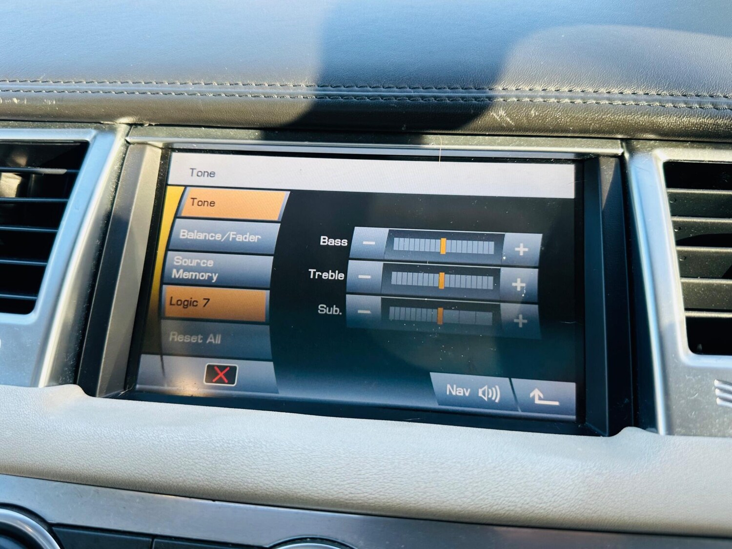 Used Land Rover Range Rover Sport 2010 for sale - 76325907: Photo 48