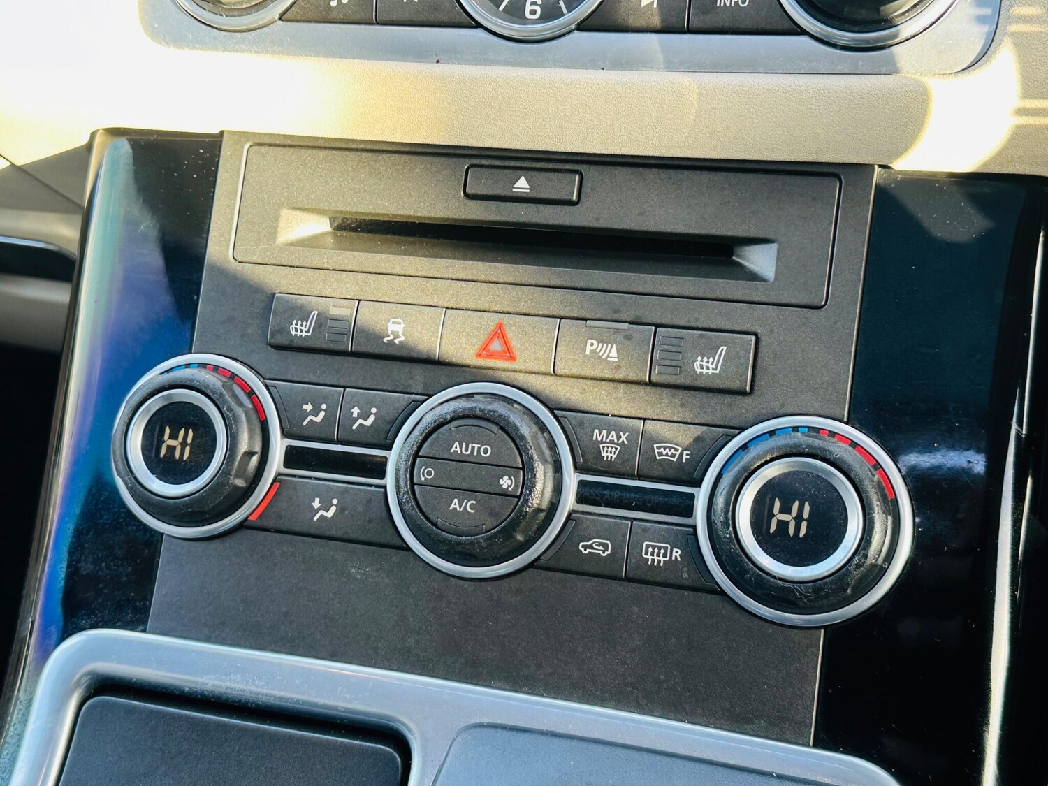 Used Land Rover Range Rover Sport 2010 for sale - 76325907: Photo 50