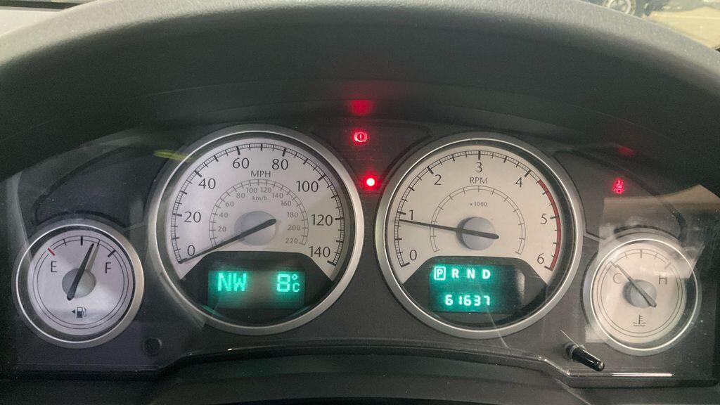 Used Chrysler Grand Voyager 2014 for sale - 76513053: Photo 4