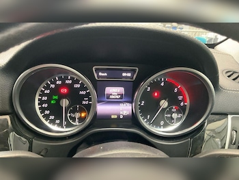 Used Mercedes-Benz GL Class 2014 for sale - 76584498: Photo