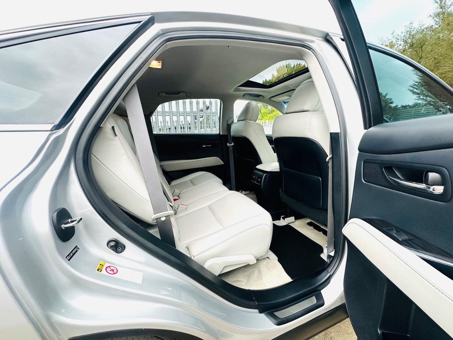 Used Lexus RX 2014 for sale - 76174919: Photo 4