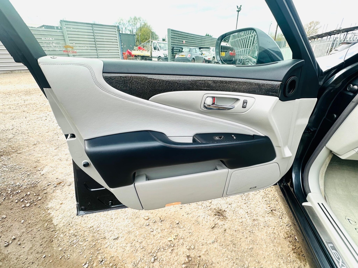 Used Lexus LS 2007 for sale - 76671578: Photo 44