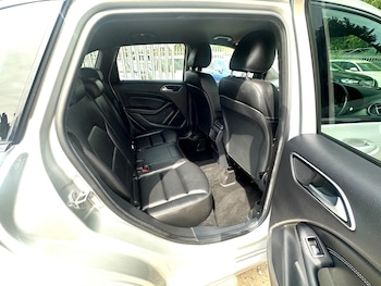 Used Mercedes-Benz B Class 2014 for sale - 78988544: Photo