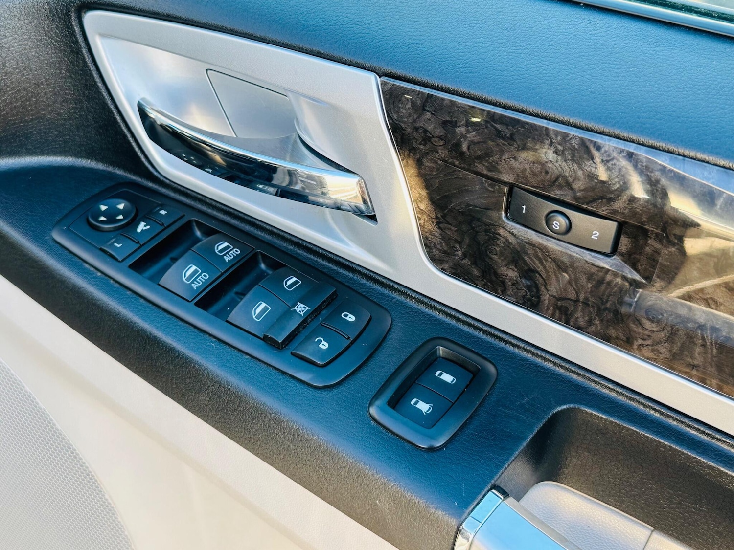 Used Chrysler Grand Voyager 2013 for sale - 76513500: Photo 20