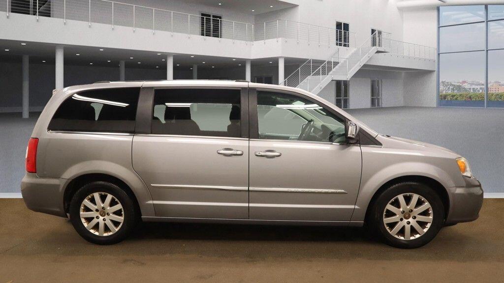 Used Chrysler Grand Voyager 2013 for sale - 76513500: Photo 8