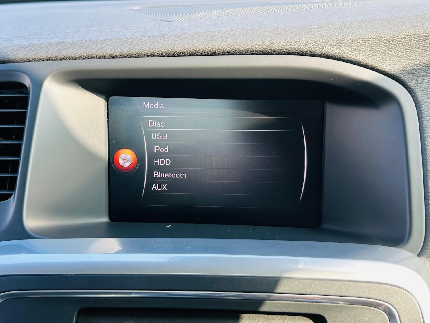 Used Volvo S60 2018 for sale - 77017189: Photo 34