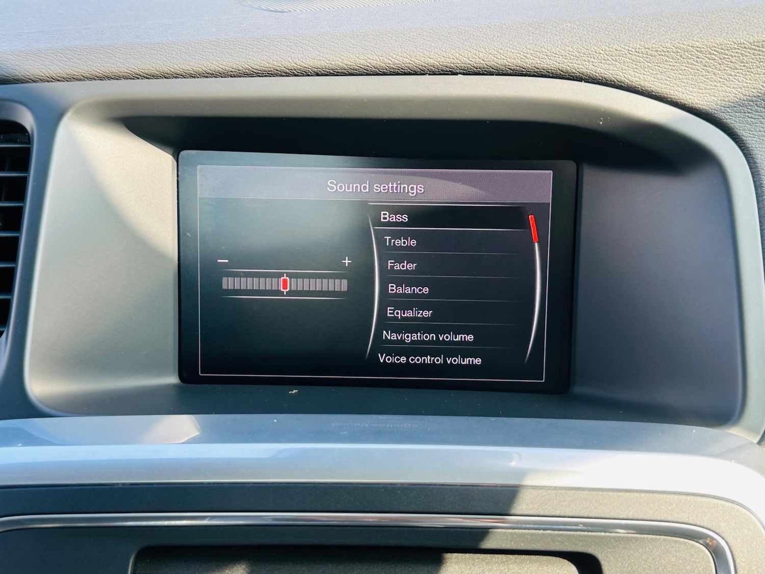 Used Volvo S60 2018 for sale - 77017189: Photo 43