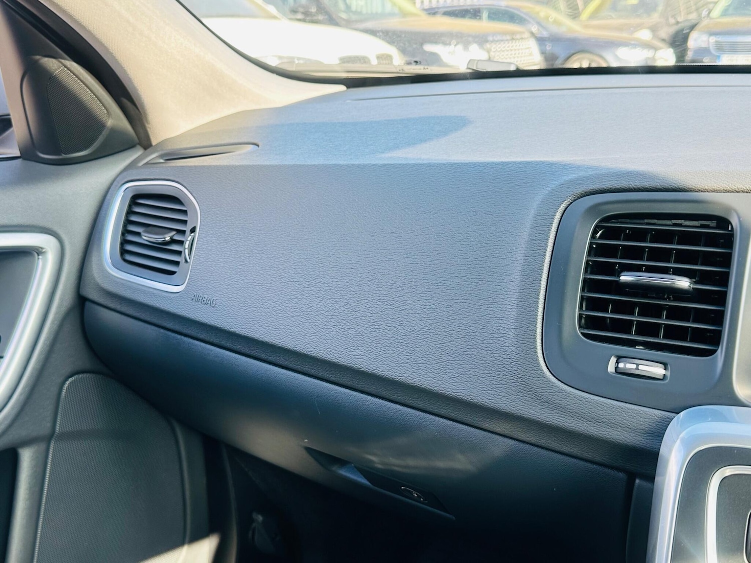 Used Volvo S60 2018 for sale - 77017189: Photo 49