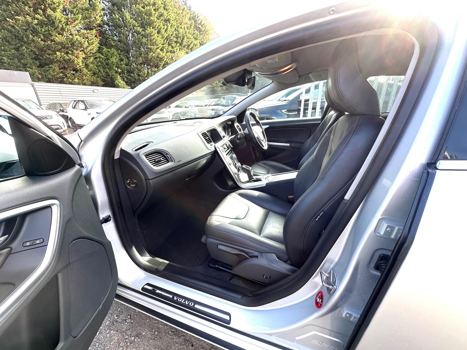 Used Volvo S60 2018 for sale - 77017189: Photo 53