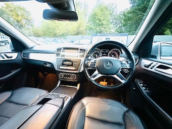 Used Mercedes-Benz GL Class 2015 for sale - 75867146: Photo