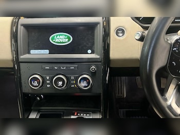Used Land Rover Discovery 2019 for sale - 78612929: Photo