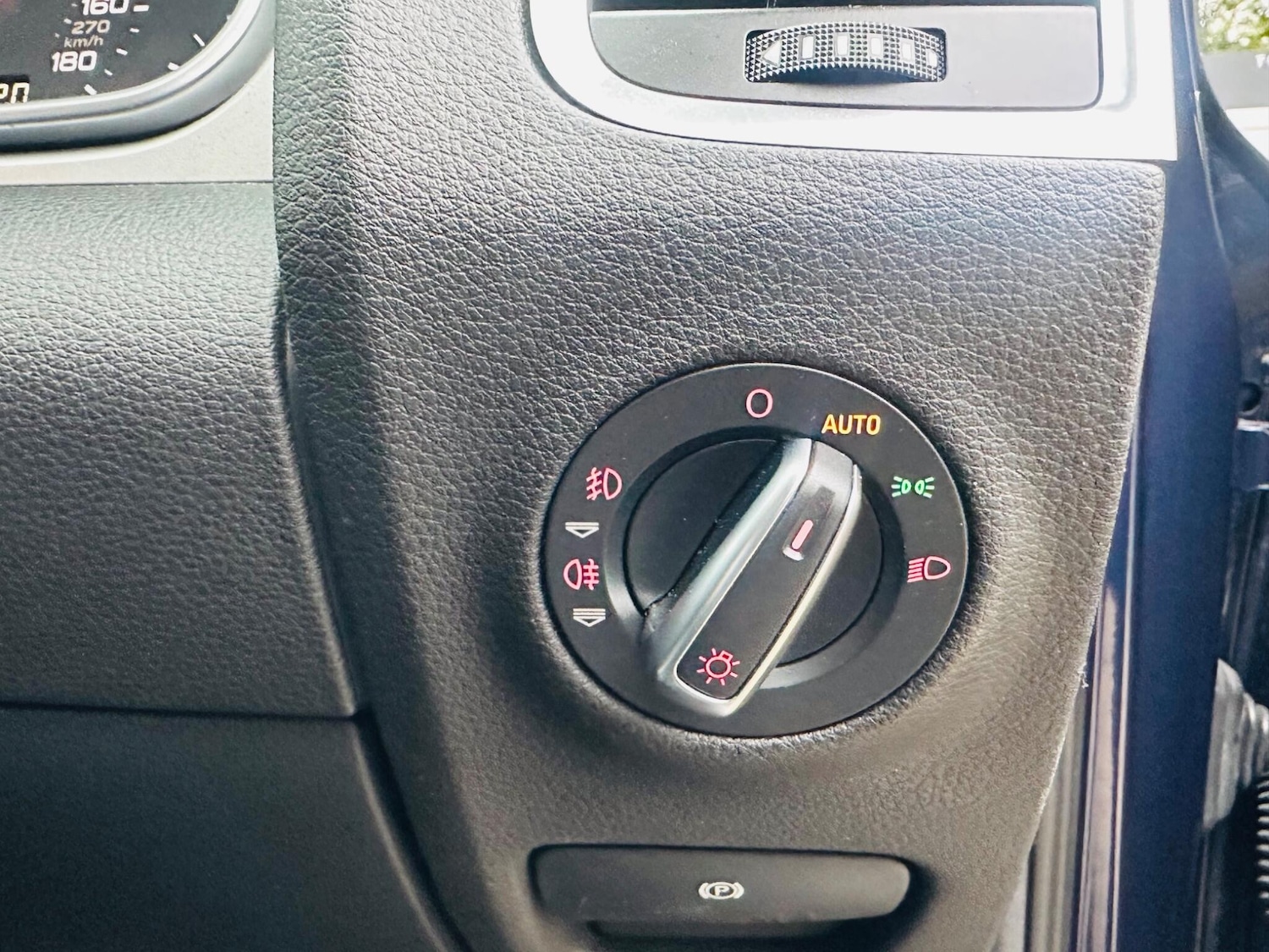 Used Audi Q7 2014 for sale - 75927803: Photo 24