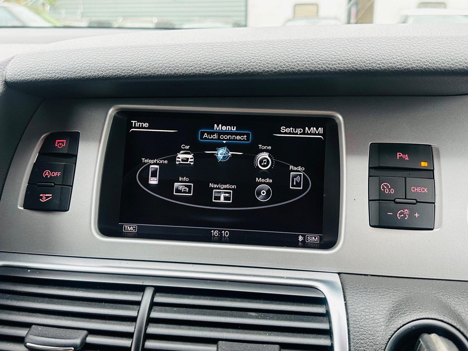 Used Audi Q7 2014 for sale - 75927803: Photo 44