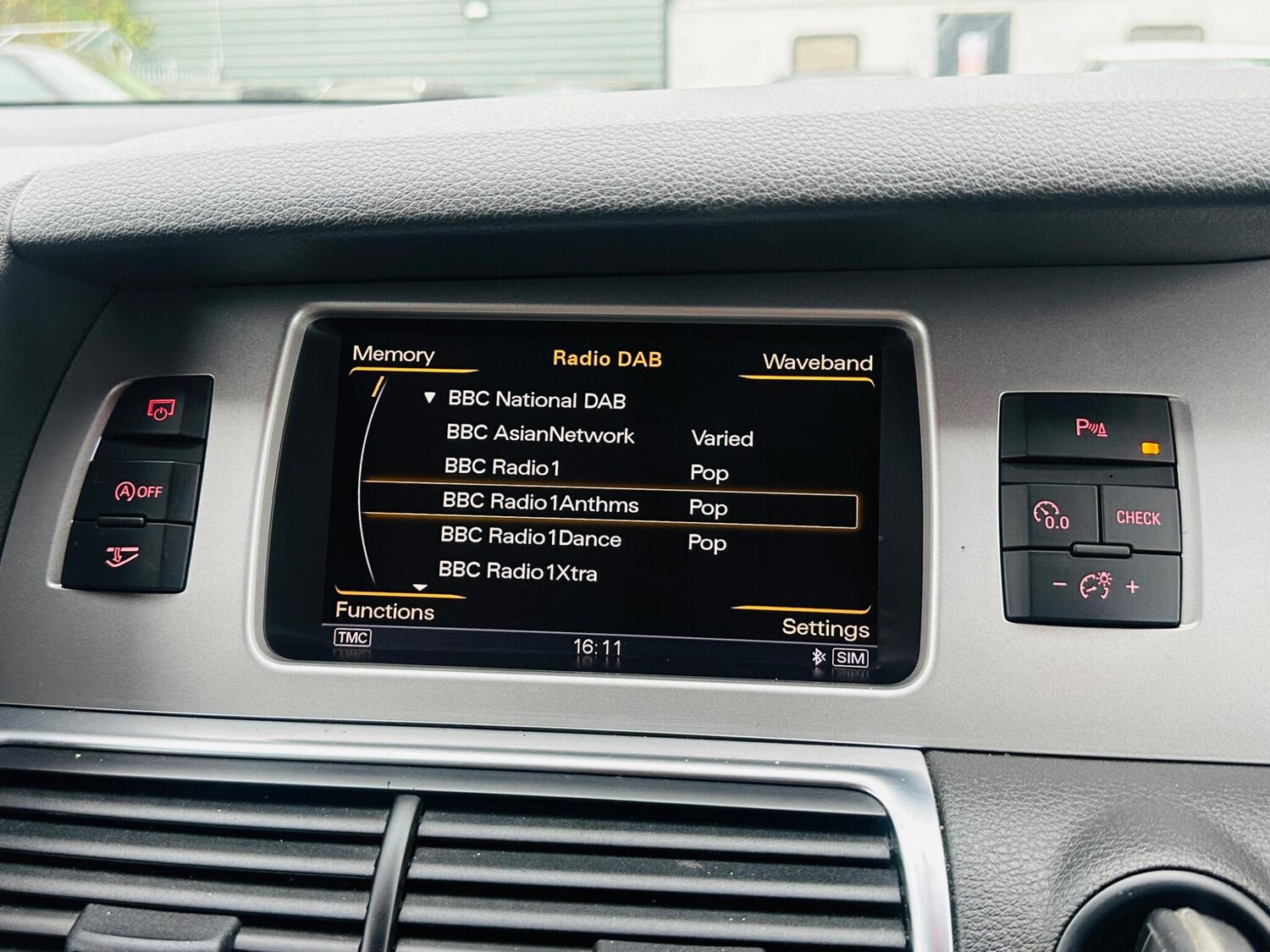 Used Audi Q7 2014 for sale - 75927803: Photo 54