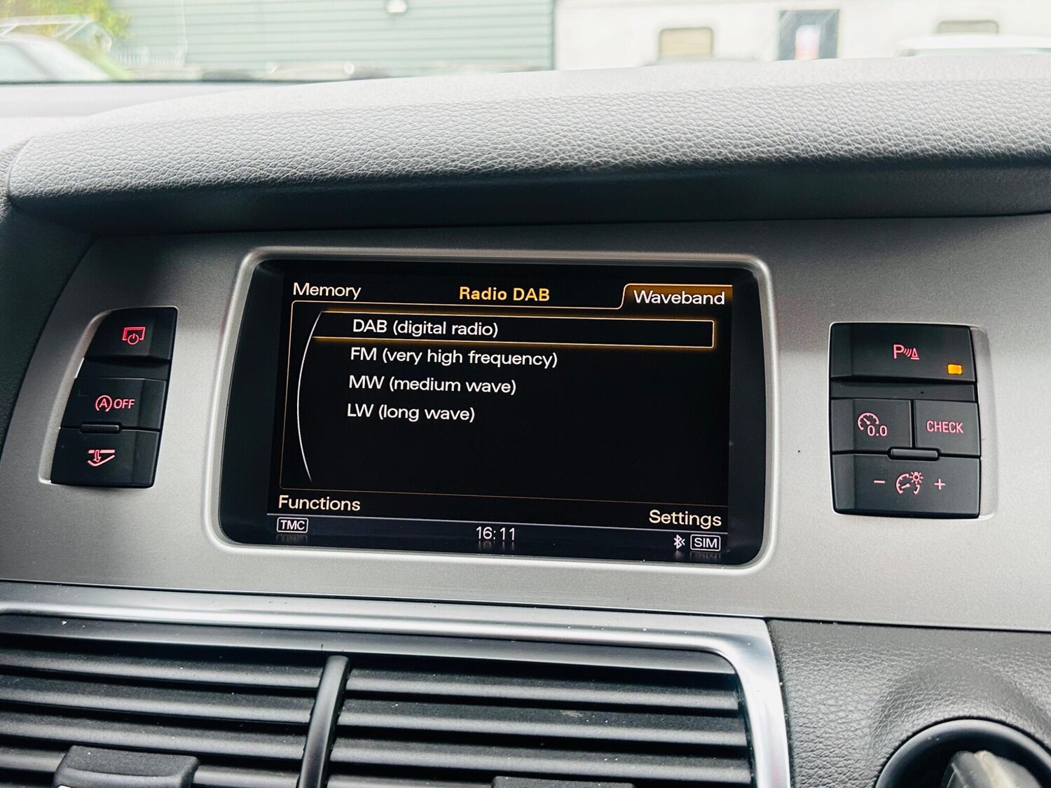 Used Audi Q7 2014 for sale - 75927803: Photo 59