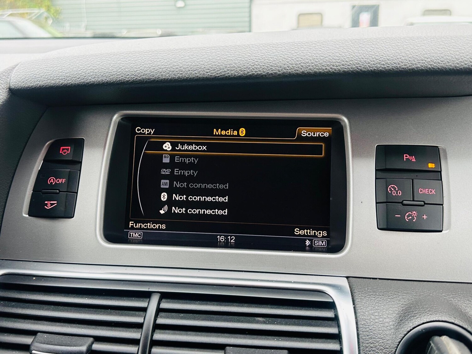 Used Audi Q7 2014 for sale - 75927803: Photo 60