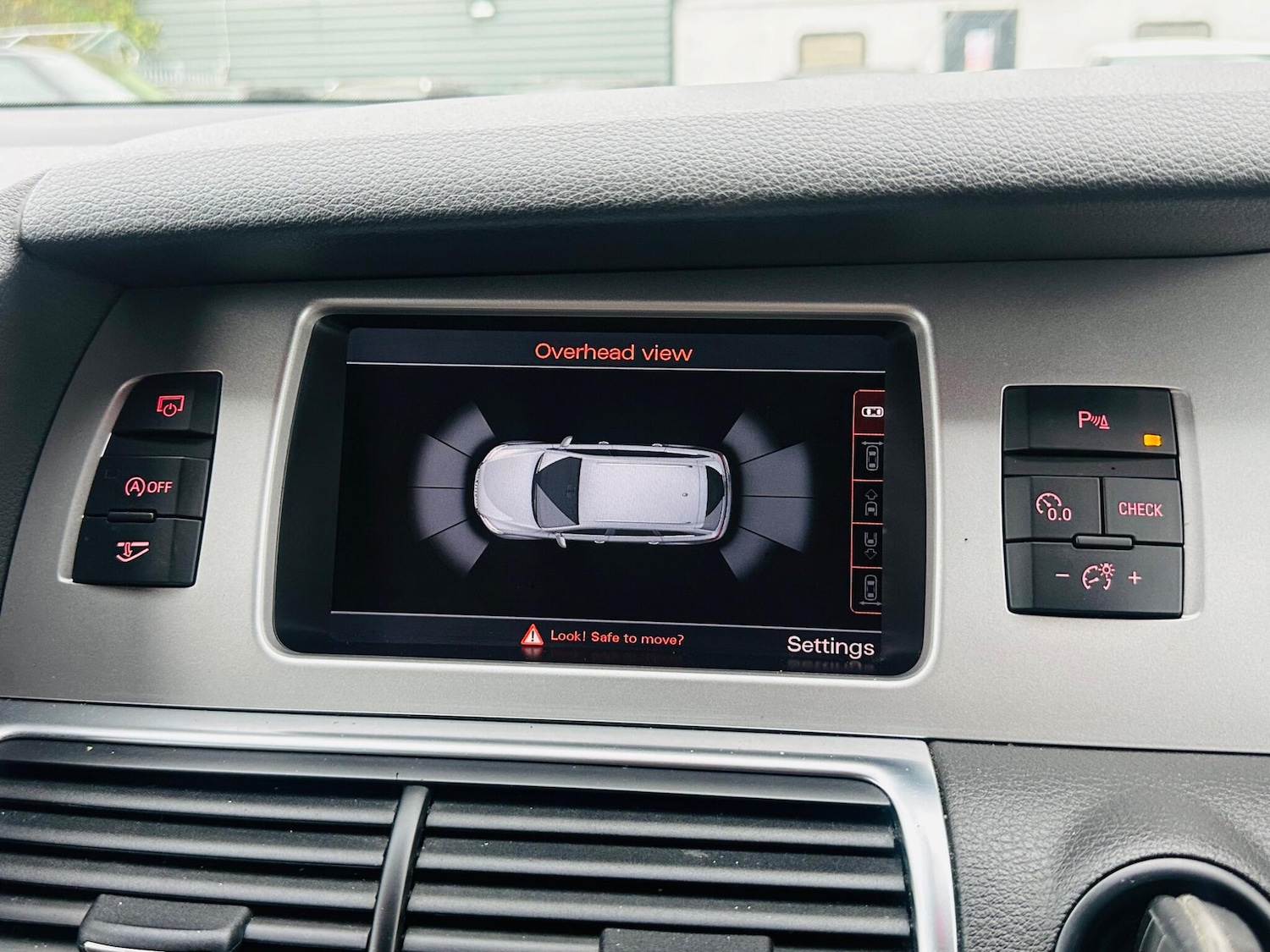 Used Audi Q7 2014 for sale - 75927803: Photo 62