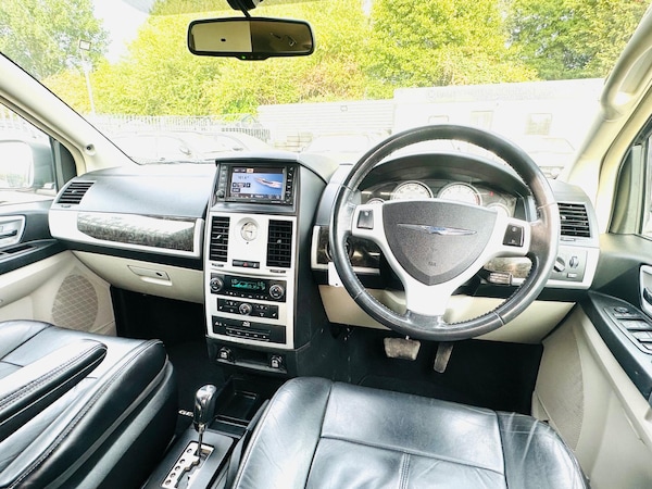 Used Chrysler Grand Voyager 2014 for sale - 75089651: Photo 24